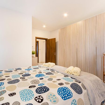 H2 -Modern And Spacious 3 Bedroom Apartment San Gwann Exterior photo