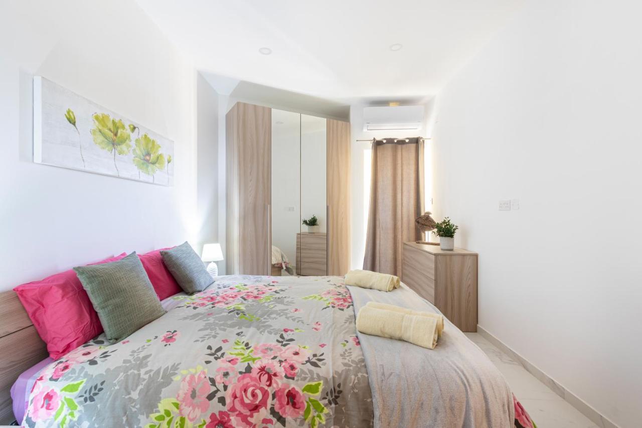 H2 -Modern And Spacious 3 Bedroom Apartment San Gwann Exterior photo
