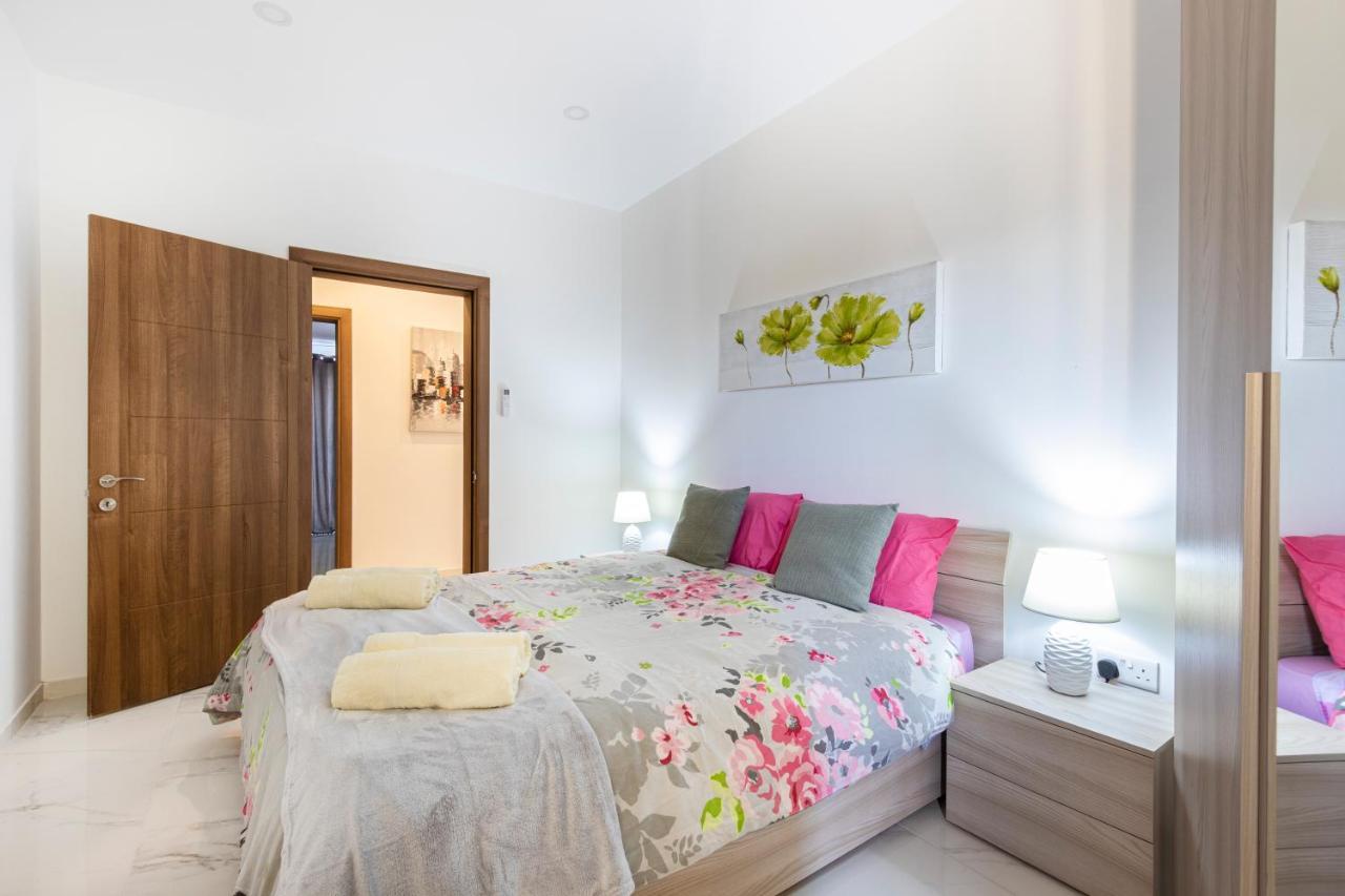 H2 -Modern And Spacious 3 Bedroom Apartment San Gwann Exterior photo