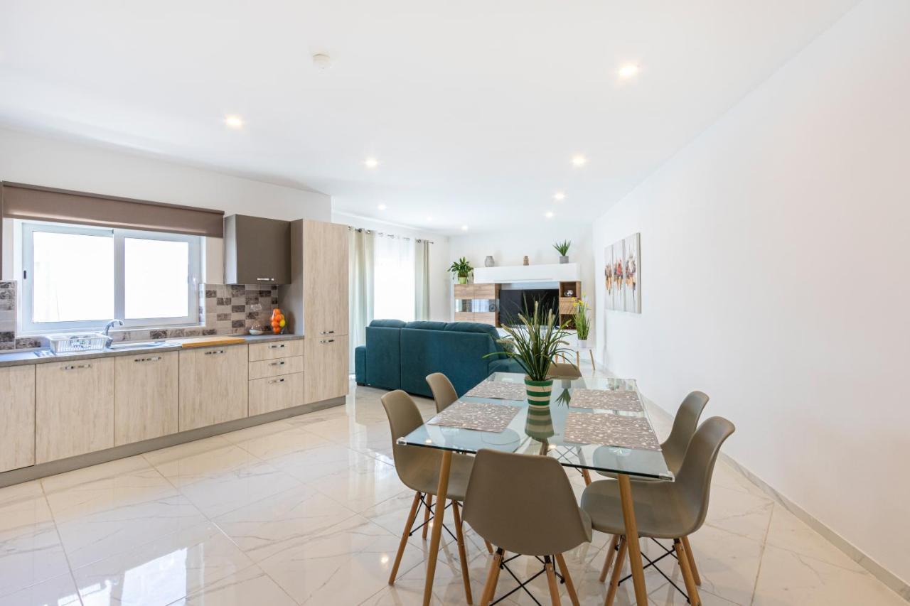 H2 -Modern And Spacious 3 Bedroom Apartment San Gwann Exterior photo