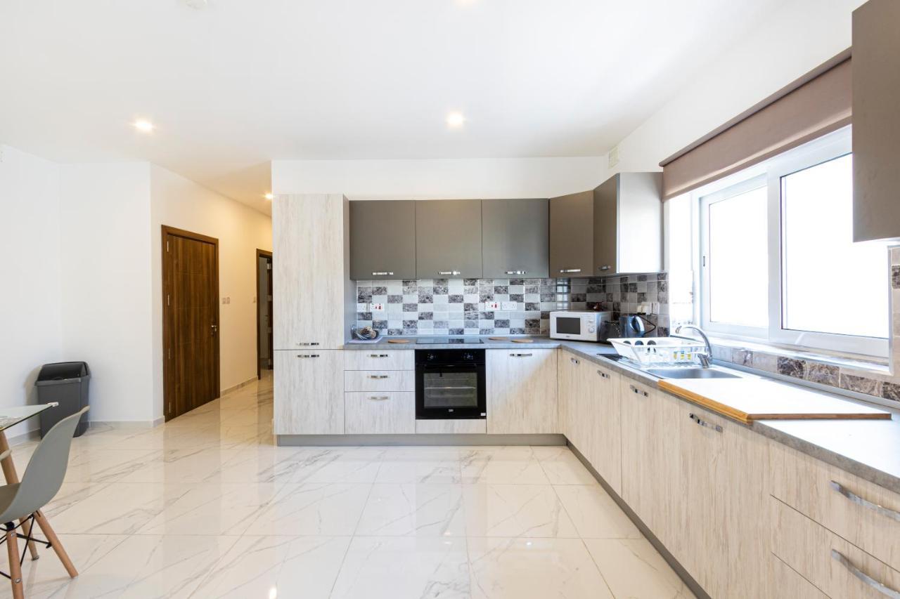 H2 -Modern And Spacious 3 Bedroom Apartment San Gwann Exterior photo
