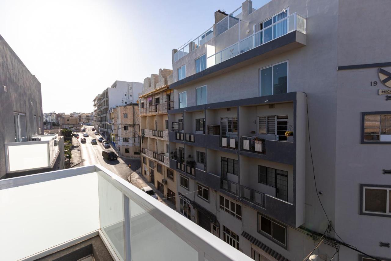 H2 -Modern And Spacious 3 Bedroom Apartment San Gwann Exterior photo