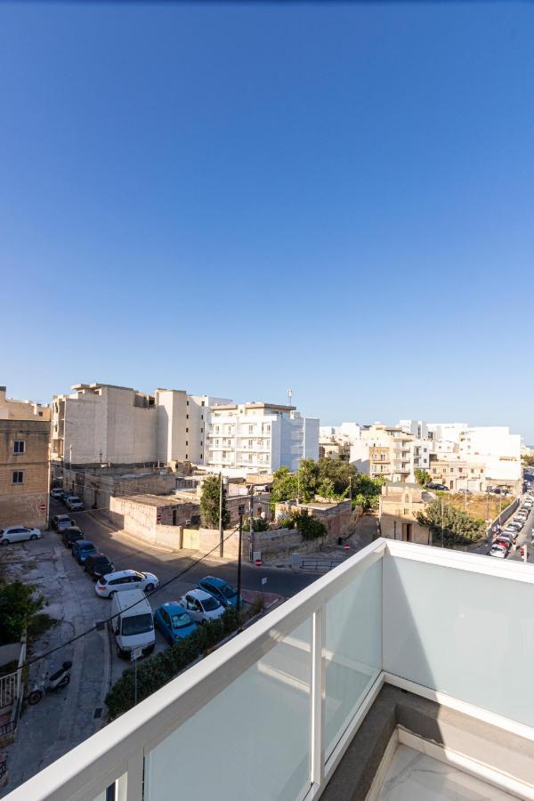 H2 -Modern And Spacious 3 Bedroom Apartment San Gwann Exterior photo