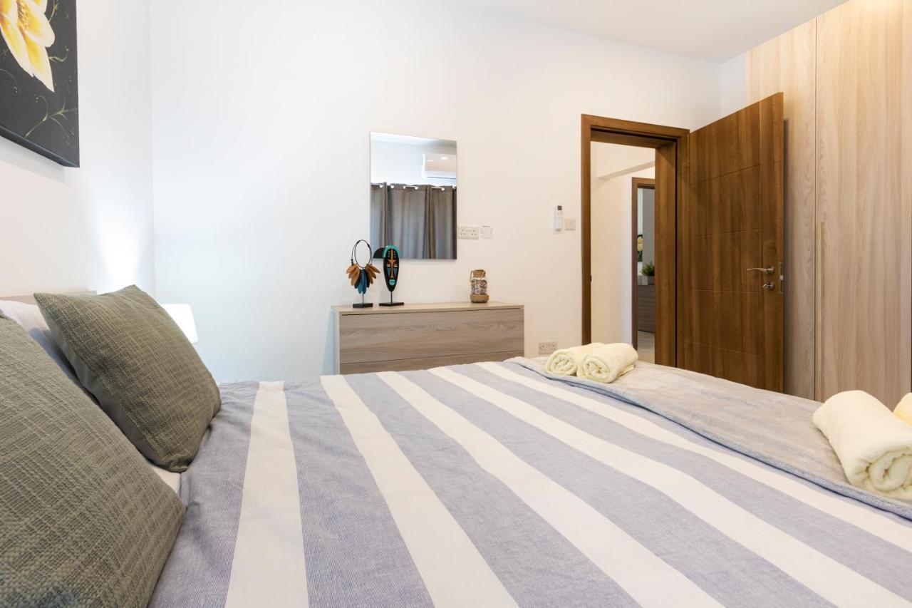 H2 -Modern And Spacious 3 Bedroom Apartment San Gwann Exterior photo