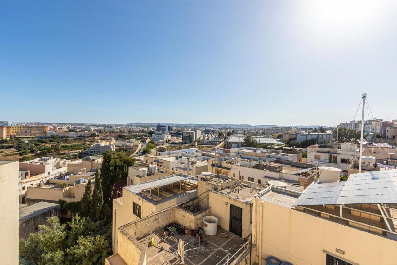 H2 -Modern And Spacious 3 Bedroom Apartment San Gwann Exterior photo