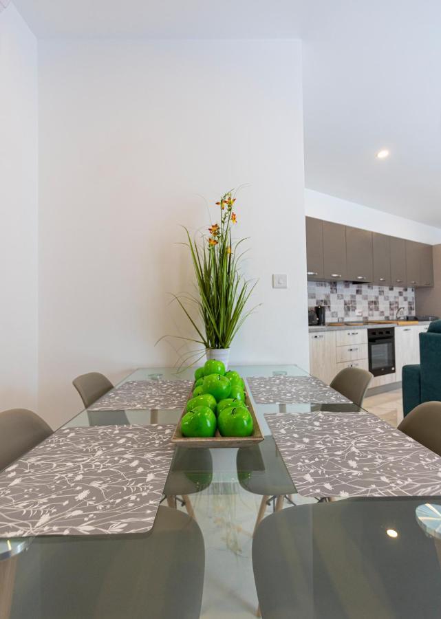 H2 -Modern And Spacious 3 Bedroom Apartment San Gwann Exterior photo