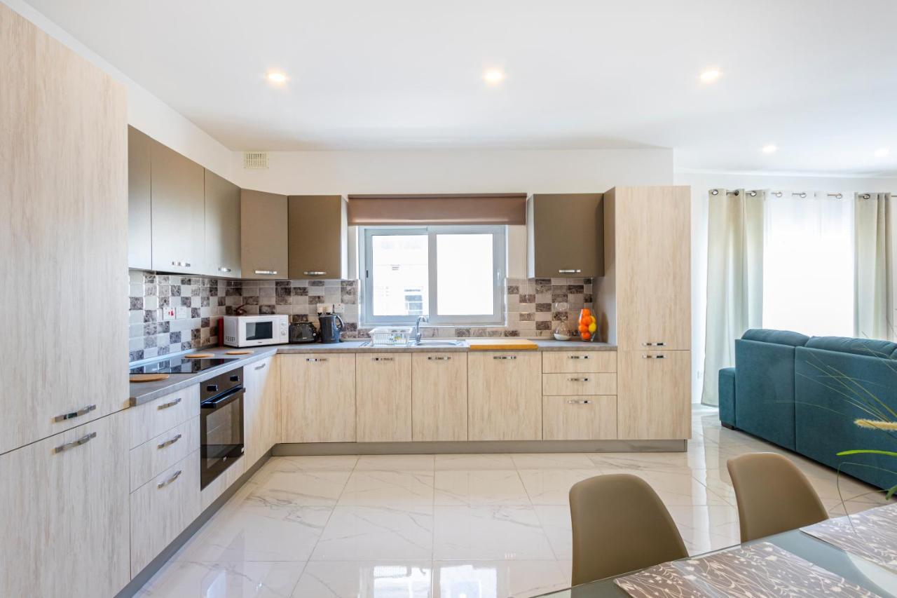 H2 -Modern And Spacious 3 Bedroom Apartment San Gwann Exterior photo