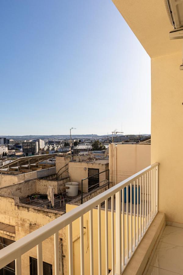 H2 -Modern And Spacious 3 Bedroom Apartment San Gwann Exterior photo